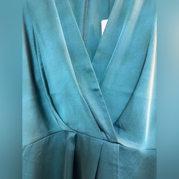 Express Teal Sleeveless Wrap Top - Picture 3 of 10